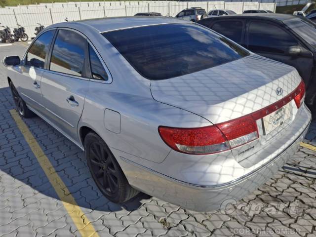 2010 HYUNDAI AZERA 