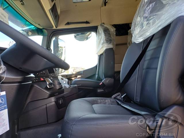 2025 MERCEDES-BENZ Arocs 