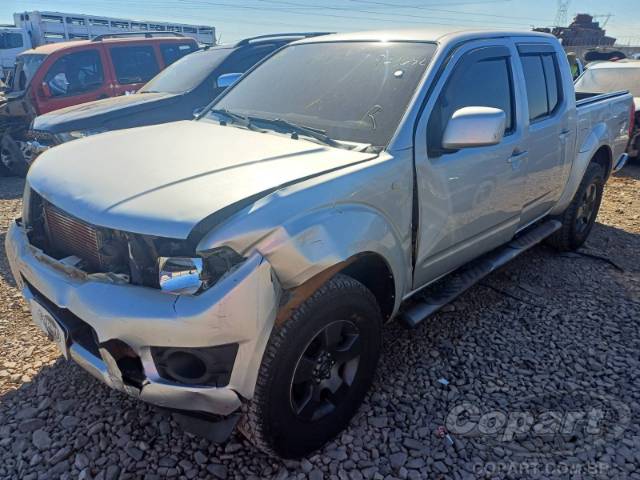 2014 NISSAN FRONTIER CD 