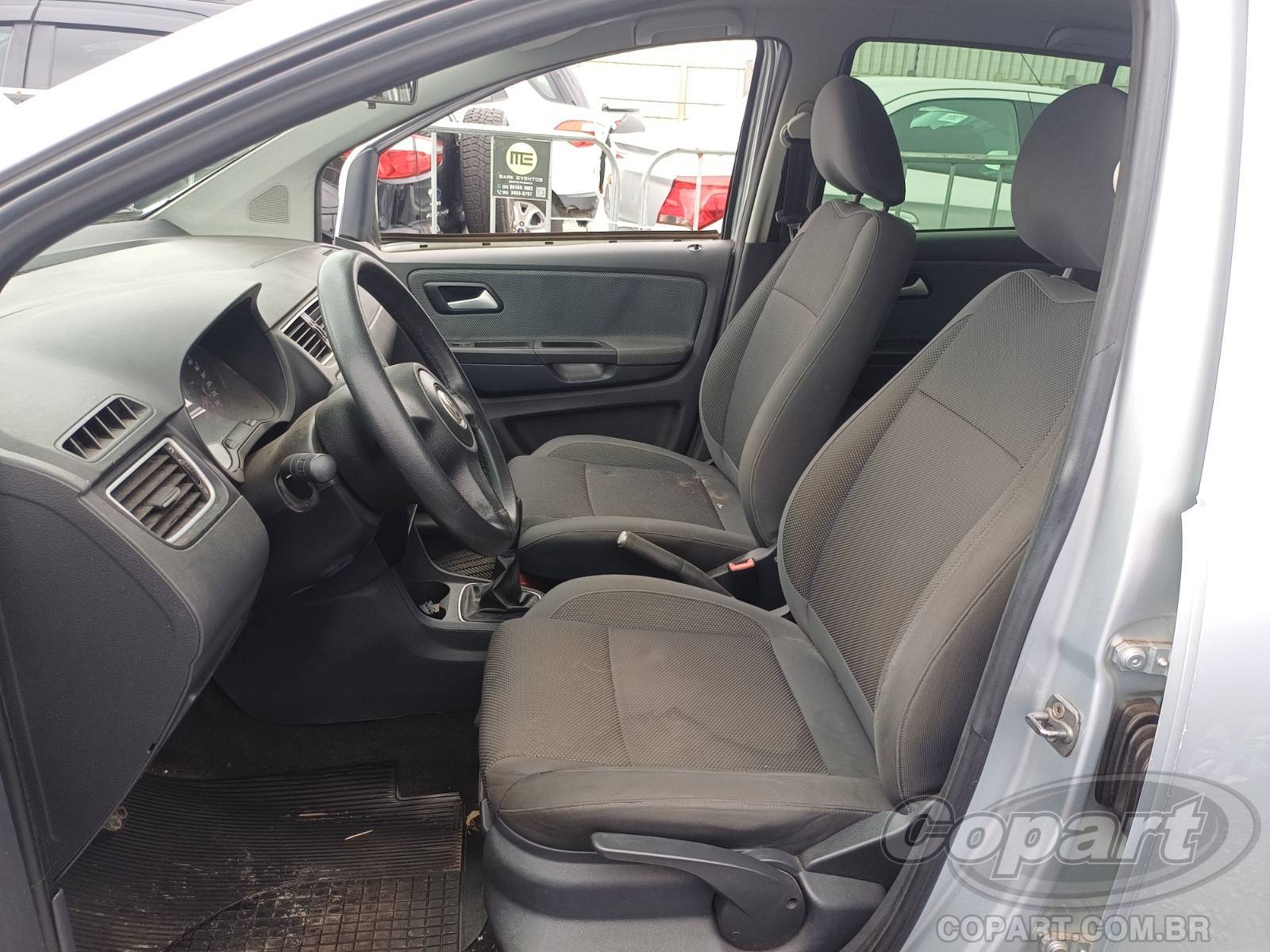 2010 VOLKSWAGEN FOX — foto 5 de 11