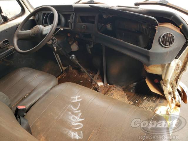 2013 VOLKSWAGEN KOMBI 