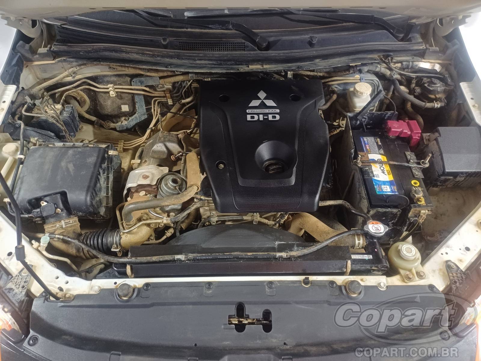 Foto 7 de 11: 2024 MITSUBISHI L200 TRITON