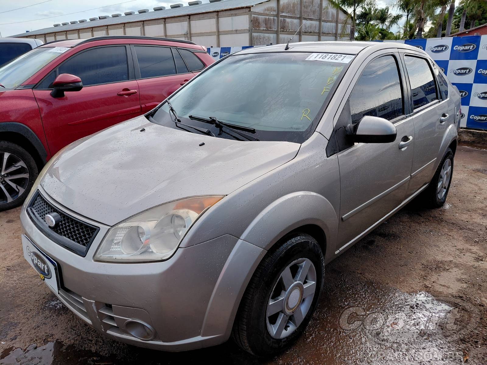 Foto 2: 2010 FORD FIESTA SEDAN
