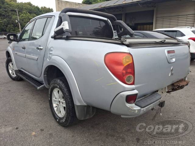 2010 MITSUBISHI L200 TRITON 