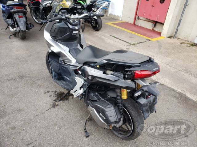 2023 HONDA ADV 