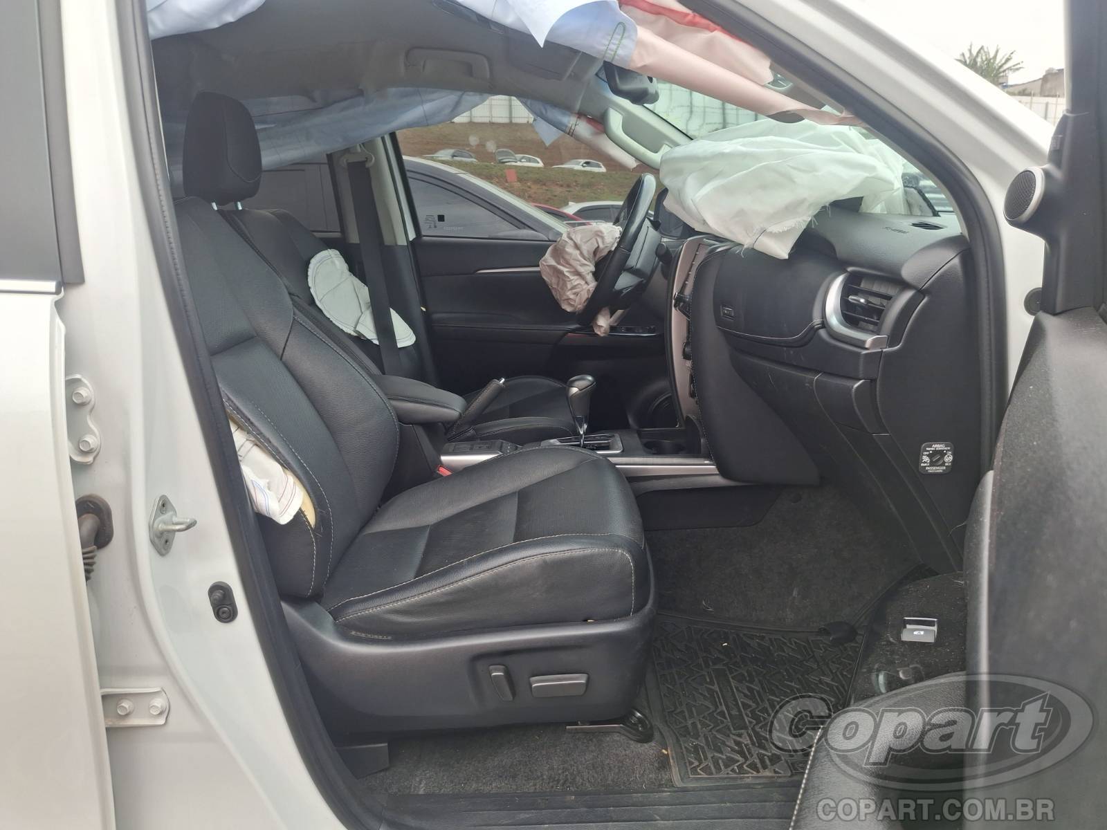 2023 TOYOTA SW4 — foto 5 de 13