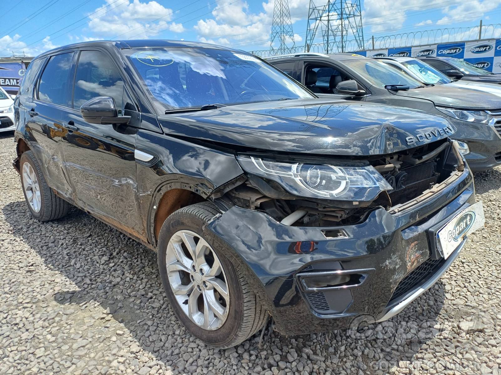 Veículo Land Rover Land Rover Land Rover Discovery Sport 2.0 TD4 Turbo 2017 em leilão