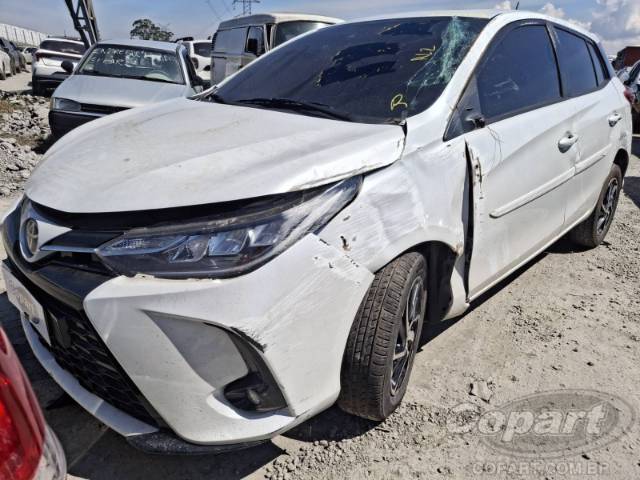 2023 TOYOTA YARIS 