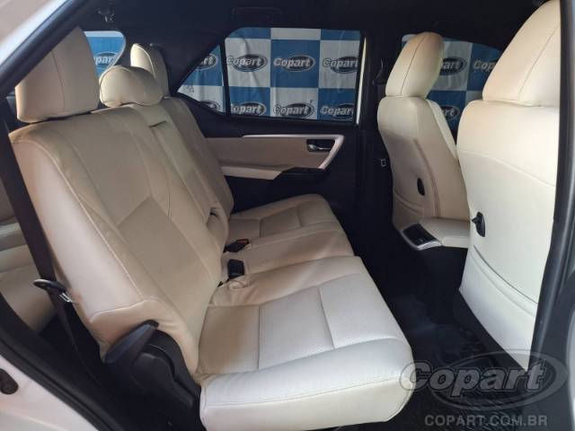 2018 TOYOTA HILUX SW4 