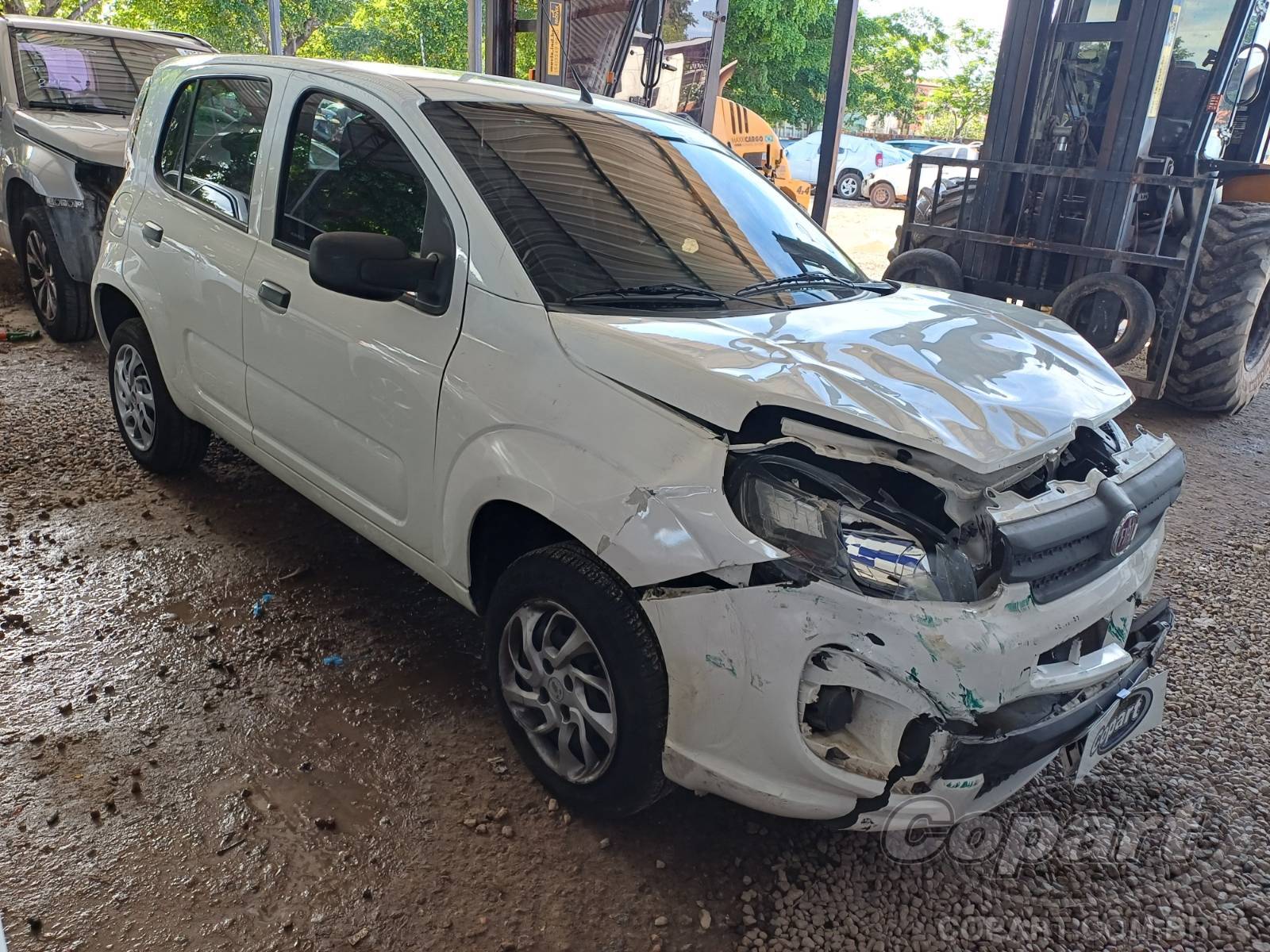Fiat Uno Attractive 1.0 Evo 2019 Colisão Média Monta