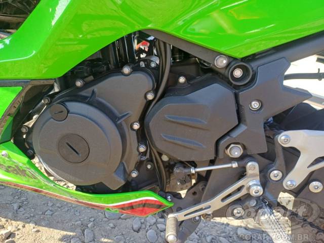 2025 KAWASAKI NINJA 500 