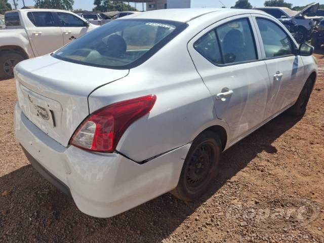 2019 NISSAN VERSA 