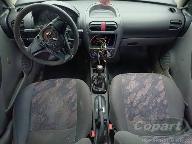2003 CHEVROLET CORSA SEDAN 