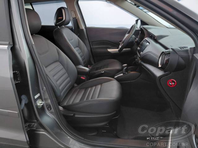 2024 NISSAN KICKS 