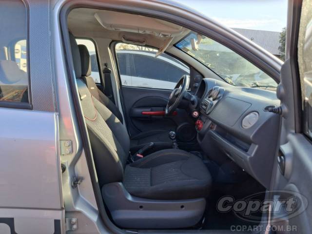 2012 FIAT UNO 