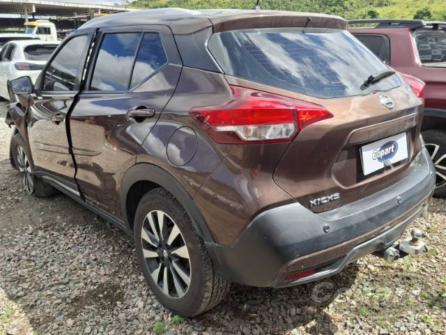 2017 NISSAN KICKS 