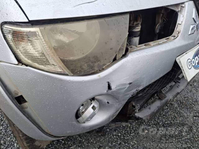 2010 MITSUBISHI L200 TRITON 