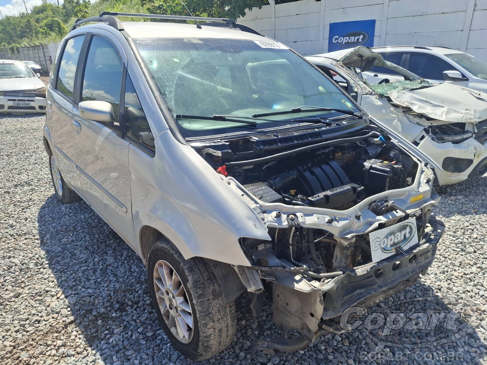 Veículo Fiat Idea Fiat Idea ELX Fire 1.4 2010 Colisão Média Monta 2010 em leilão