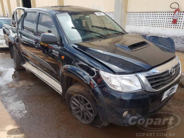2015 TOYOTA HILUX CD 
