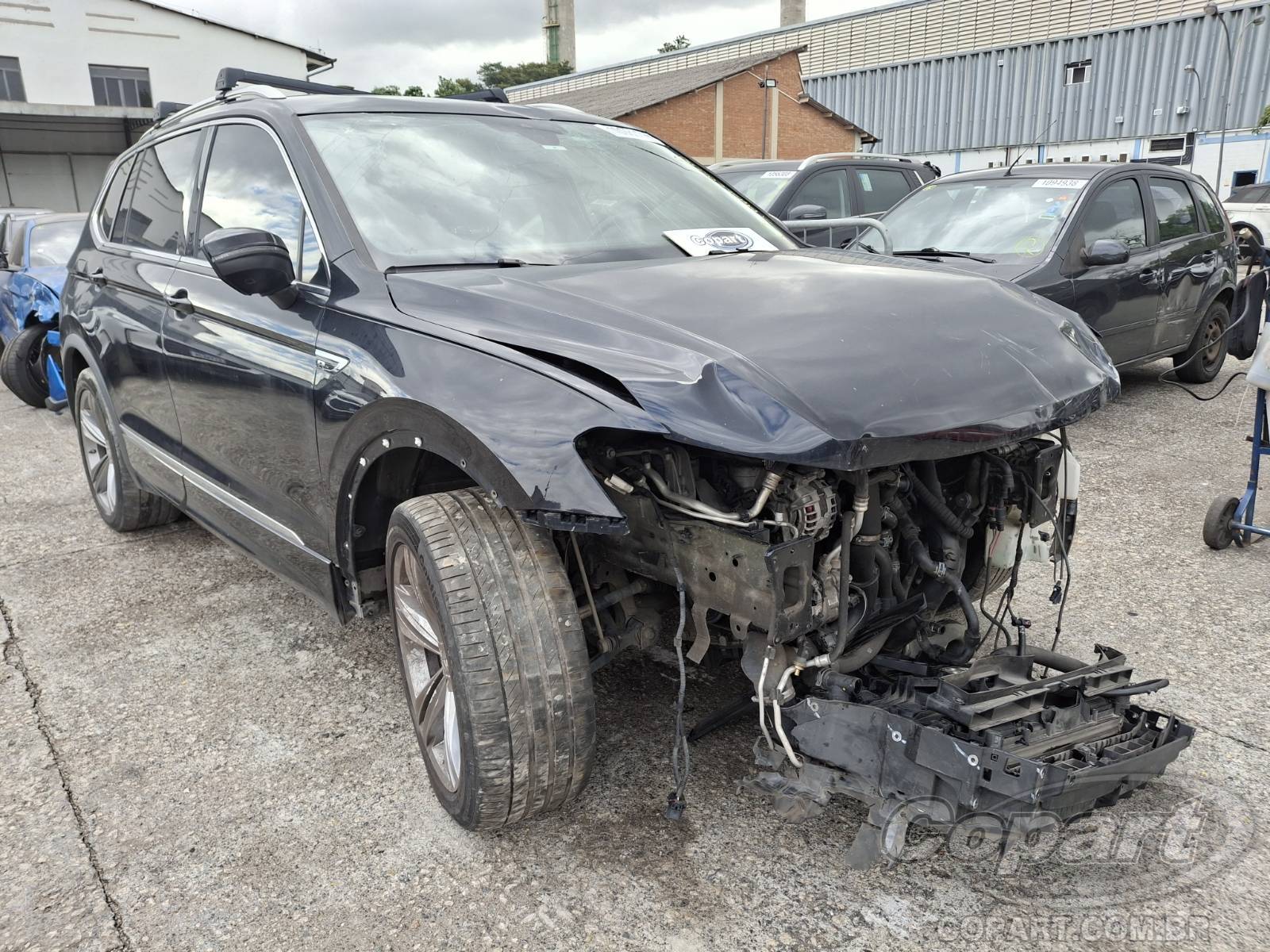 Veículo VW - VolksWagen Volkswagen Volkswagen Tiguan 2019 SUV Pequeno 2019 em leilão