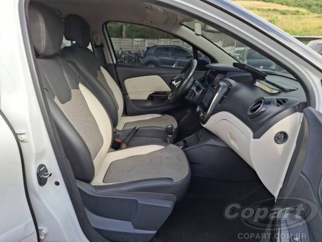 2019 RENAULT CAPTUR 