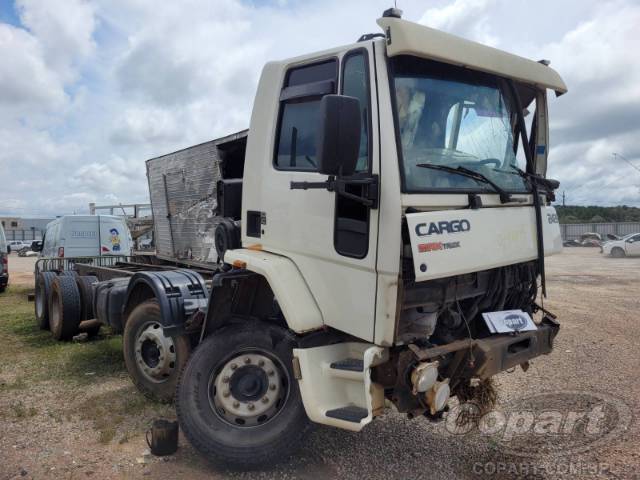 2010 FORD CARGO 2428E 