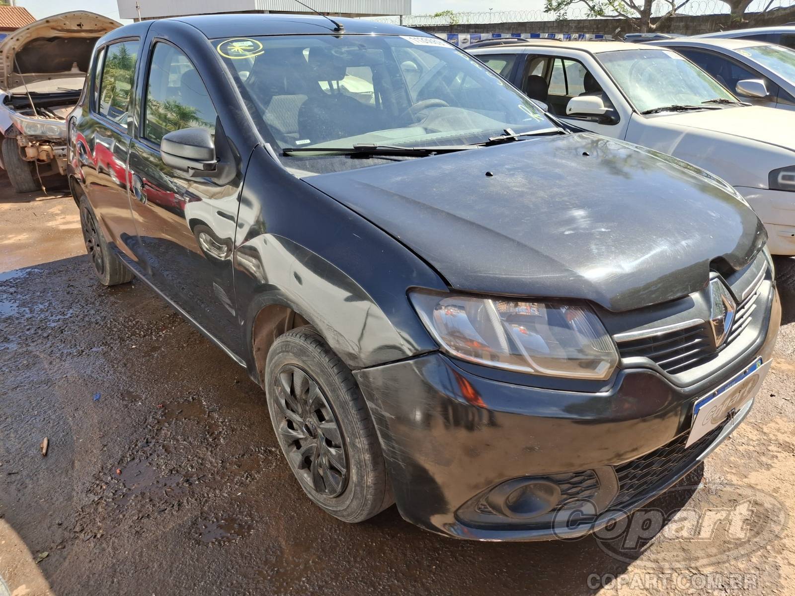 Renault Sandero 2018 em leilão — GO