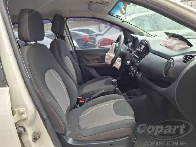 2016 FIAT UNO 