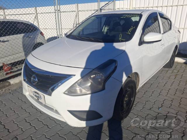 2016 NISSAN VERSA 