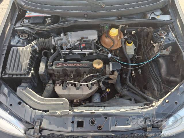 2001 CHEVROLET CORSA SEDAN 