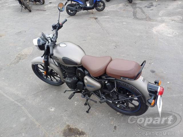 2025 ROYAL ENFIELD CLASSIC 