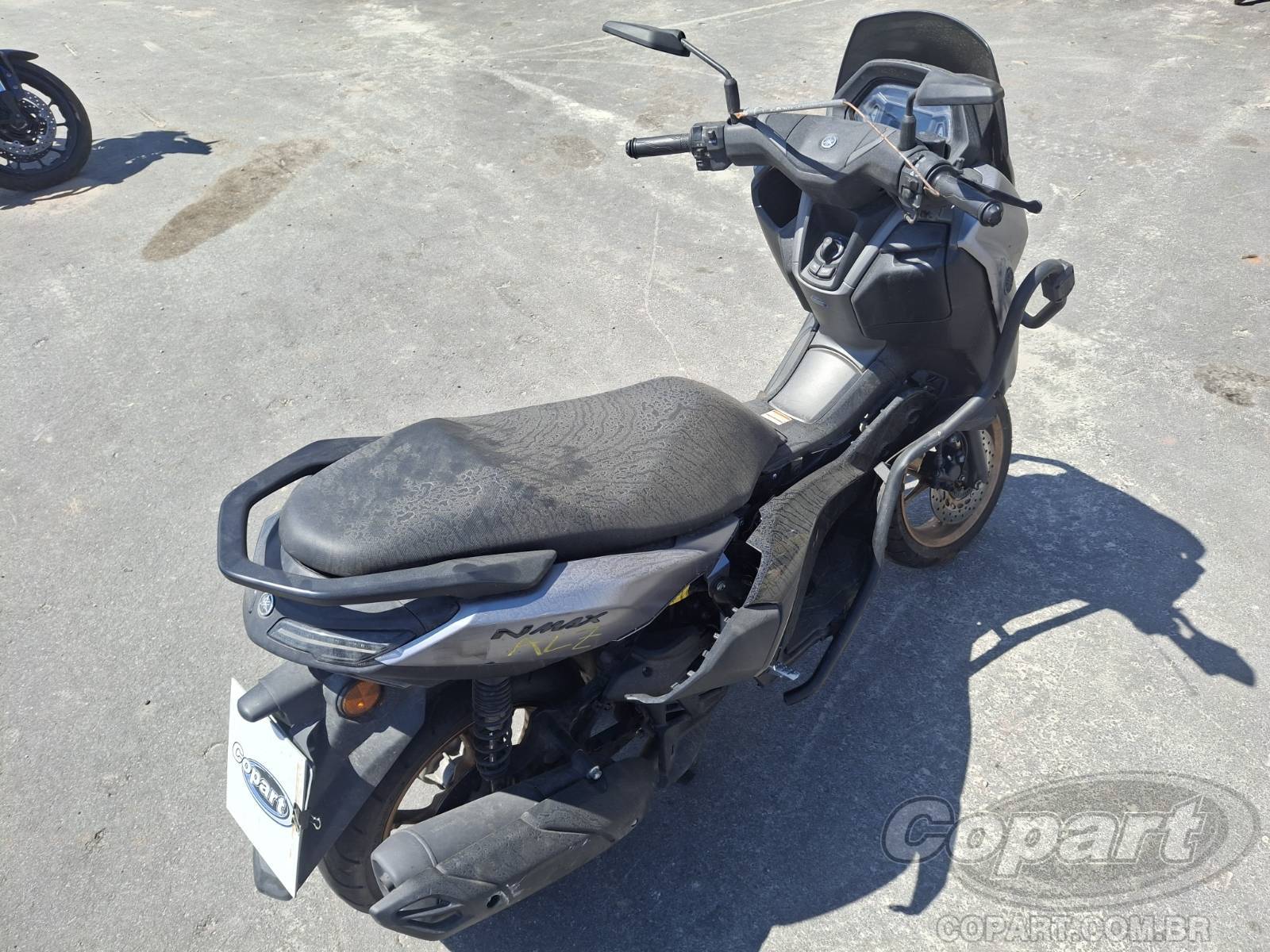 2025 YAMAHA NMAX — foto 4 de 10