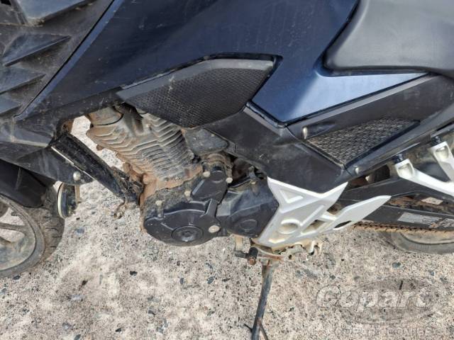 2025 HONDA CB 300F 