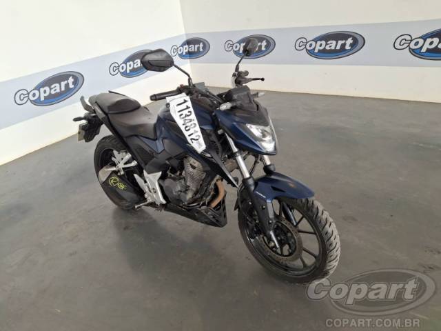 2025 HONDA CB 300F 