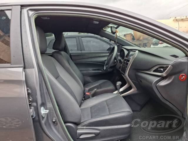 2022 TOYOTA YARIS 