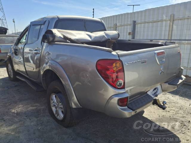 2014 MITSUBISHI L200 TRITON 