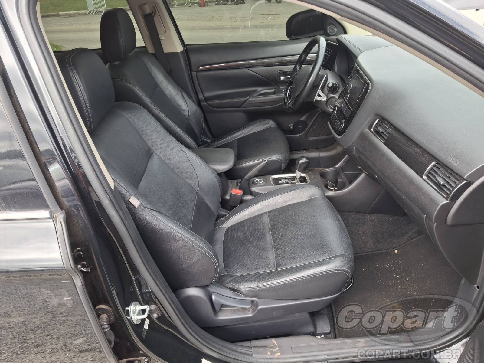 Foto 6 de 10: 2016 MITSUBISHI OUTLANDER