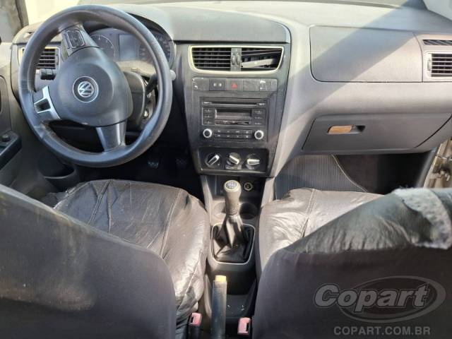 2013 VOLKSWAGEN FOX 
