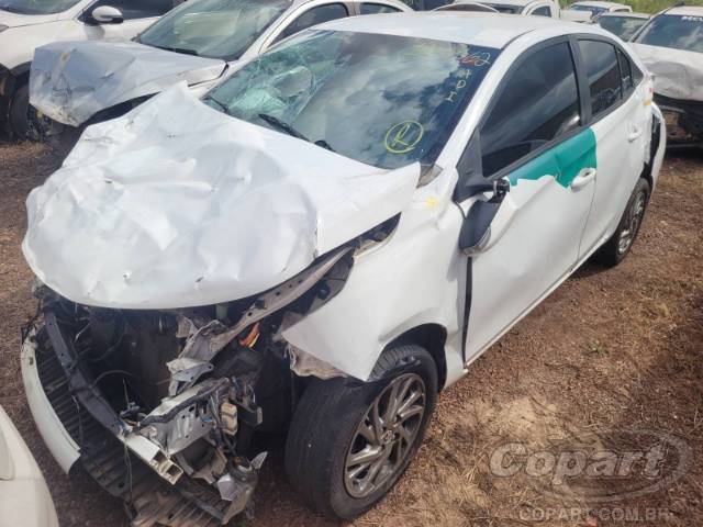 2023 TOYOTA YARIS SEDA 