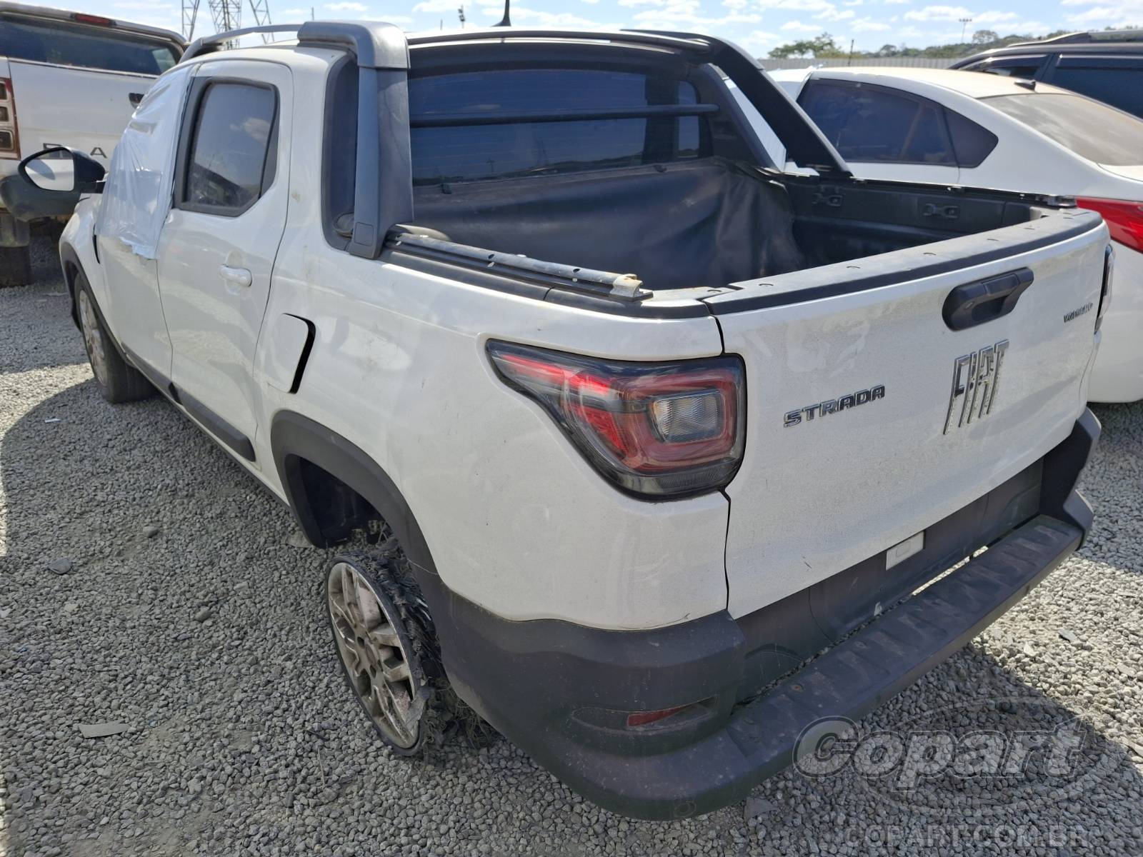 Foto 3: 2025 FIAT STRADA CD