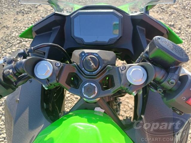 2025 KAWASAKI NINJA 500 