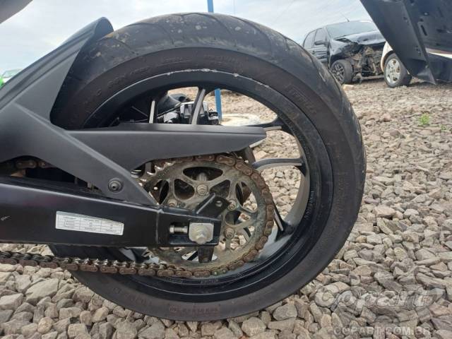 2025 BAJAJ DOMINAR 