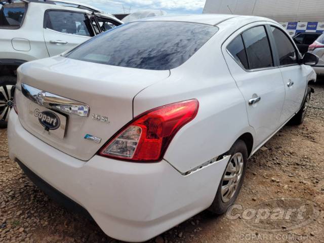 2018 NISSAN VERSA 