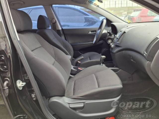 2012 HYUNDAI I30 