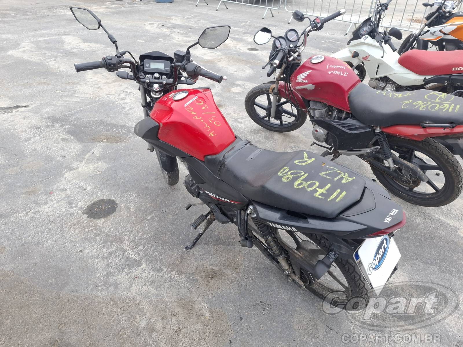 Foto 3: 2023 YAMAHA YBR 150 FACTOR