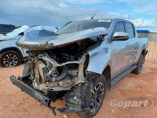 2021 TOYOTA HILUX CD 