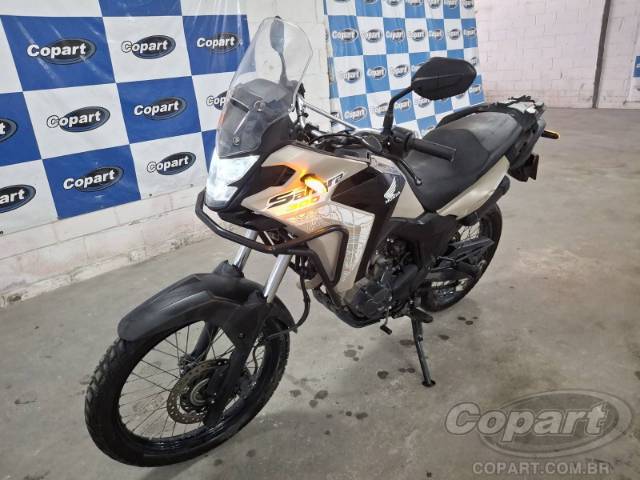 2026 HONDA XRE SAHARA 300 