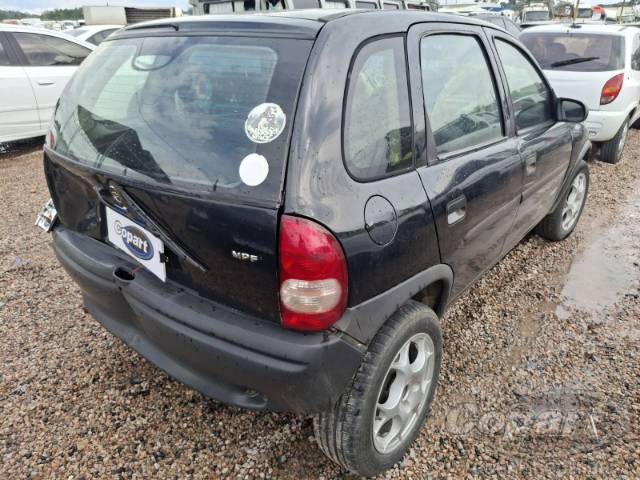 2000 CHEVROLET CORSA 