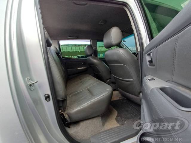 2012 TOYOTA HILUX CD 