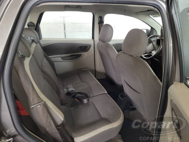 2014 CHEVROLET SPIN 